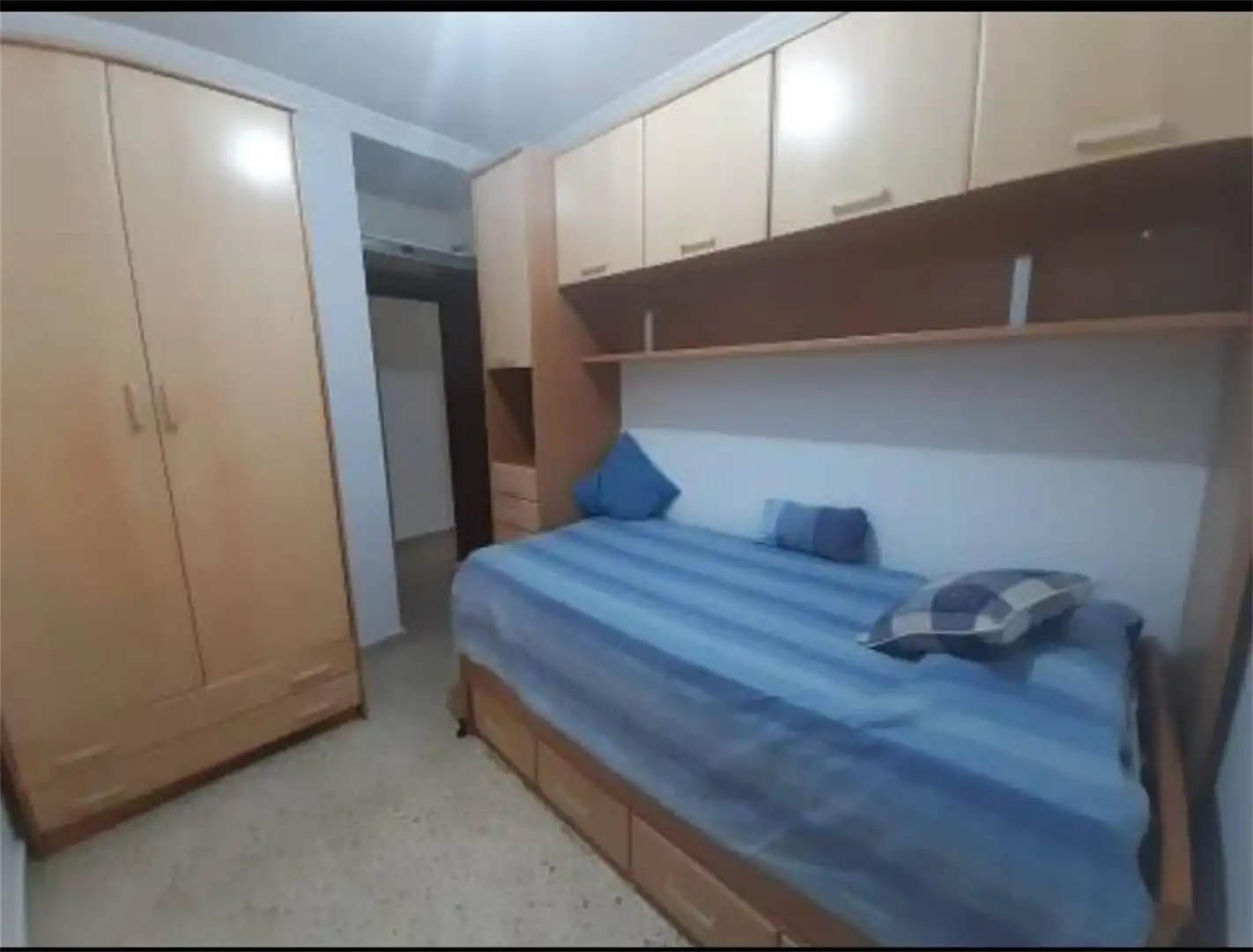 Bedroom of Flat for share in Sevilla  with Air Conditioner, Terrace and Furnished