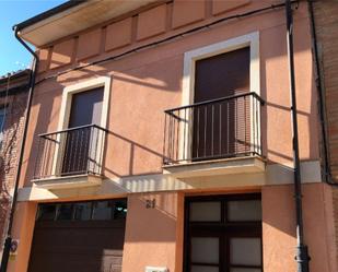 Terrassa de Casa adosada en venda en Mansilla de las Mulas amb Balcó
