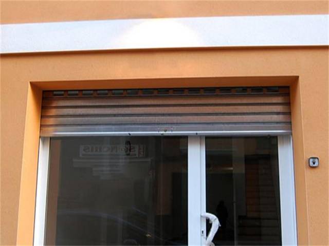 Local comercial en Alquiler en Avenida Josep Pau, 4 en Alquenència - Venècia