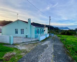 Vista exterior de Casa o xalet en venda en Ortigueira amb Terrassa