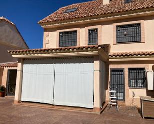 Vista exterior de Casa o xalet en venda en Magán amb Aire condicionat, Terrassa i Piscina
