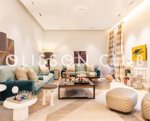 Living room of Flat for sale in  Madrid Capital