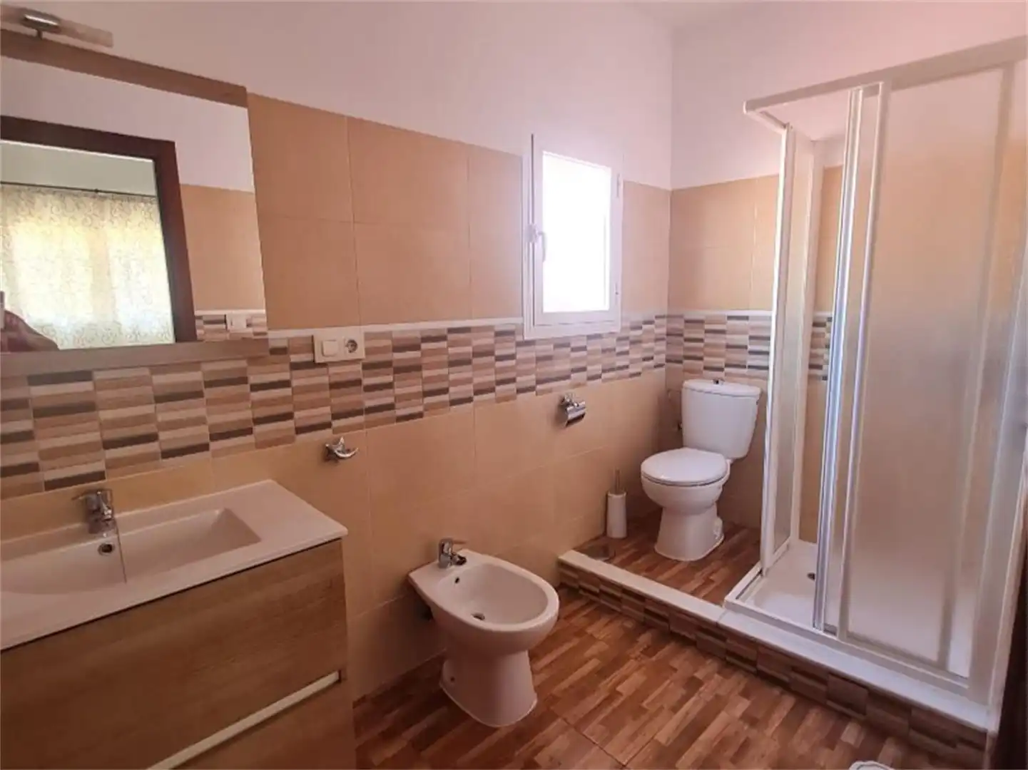 Baño de Piso de alquiler en Alcaudete con Aire acondicionado y Amueblado