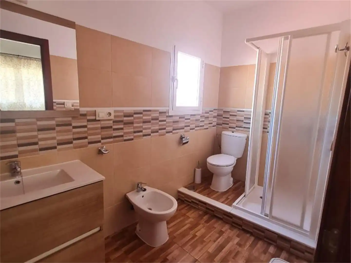 Baño de Piso de alquiler en Alcaudete con Aire acondicionado y Amueblado