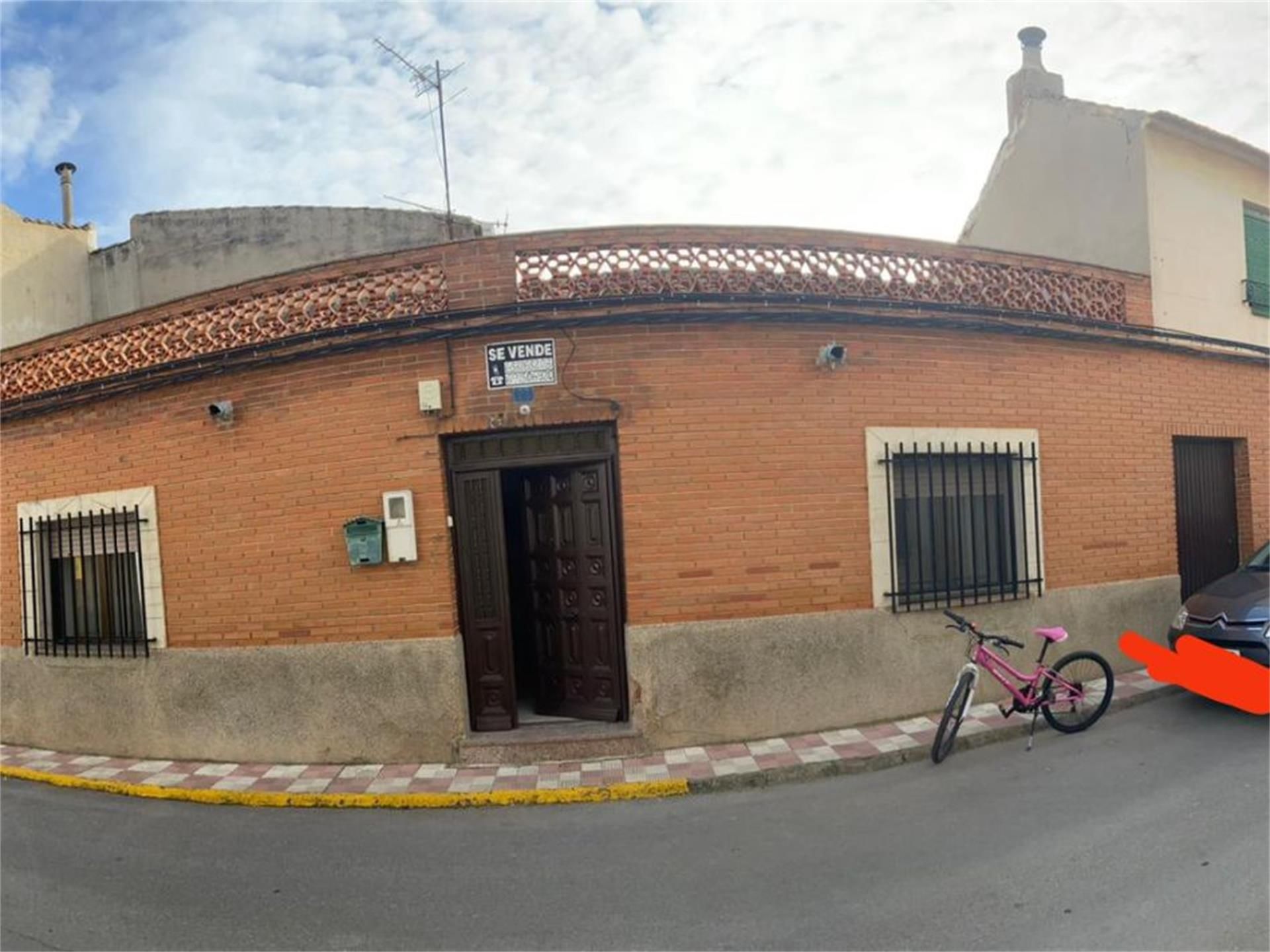 Vista exterior de Casa adosada en venda en Carrión de Calatrava