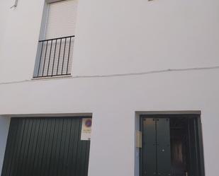 Exterior view of Single-family semi-detached for sale in Marchena  with Air Conditioner and Terrace