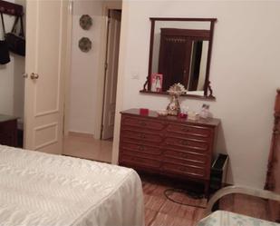 Bedroom of Single-family semi-detached for sale in  Granada Capital