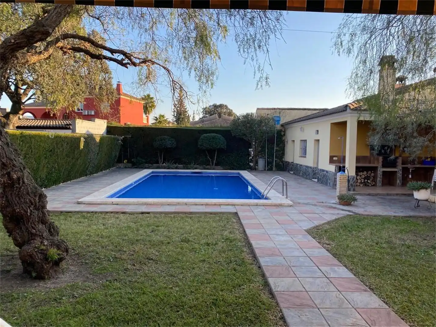 Casa o chalet en venta en Calle Chicuelo, 11, Morón de la Frontera Piscina de Casa o chalet en venta en Morón de la Frontera con Aire acondicionado, Terraza y Piscina
