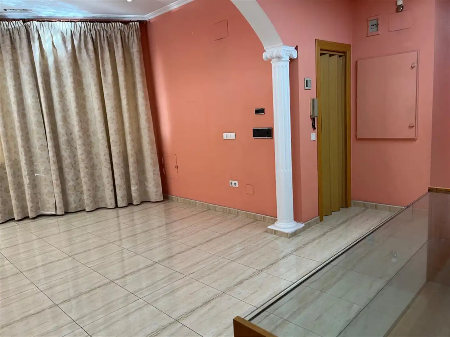 Local en venta en Calle Jabonerías, 5, Torrijos Local en venta en Torrijos con Aire acondicionado y Calefacción