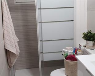 Bathroom of Flat to share in  Valencia Capital