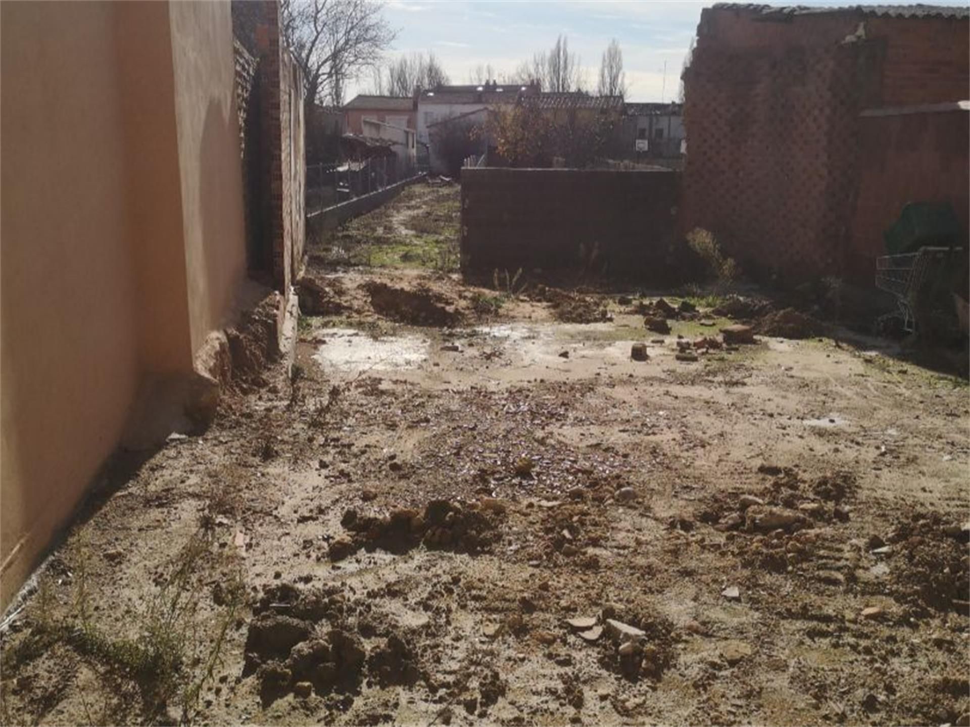 Land for sale in Peñaranda de Duero