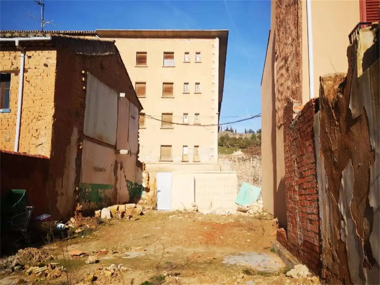 Land for sale in Calle La Cava, 11, Peñaranda de Duero Exterior view of Land for sale in Peñaranda de Duero