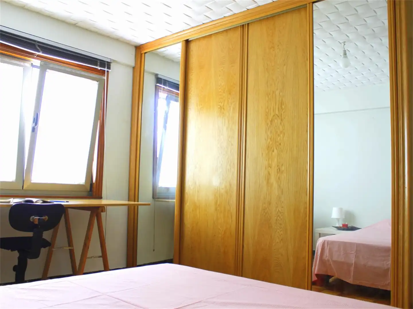 Bedroom of Flat for share in A Coruña Capital   with Parquet flooring and Furnished
