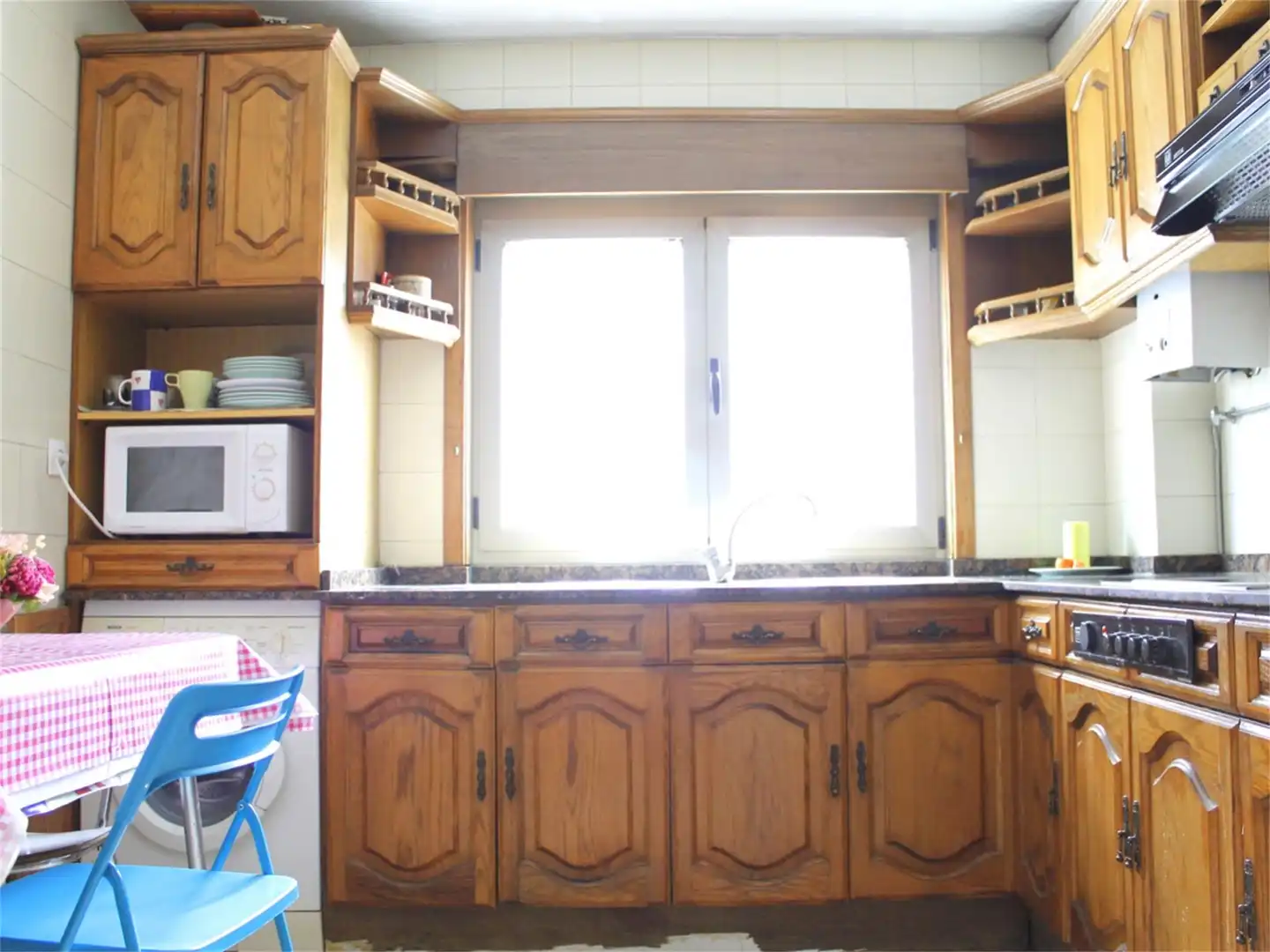 Kitchen of Flat for share in A Coruña Capital   with Parquet flooring and Furnished