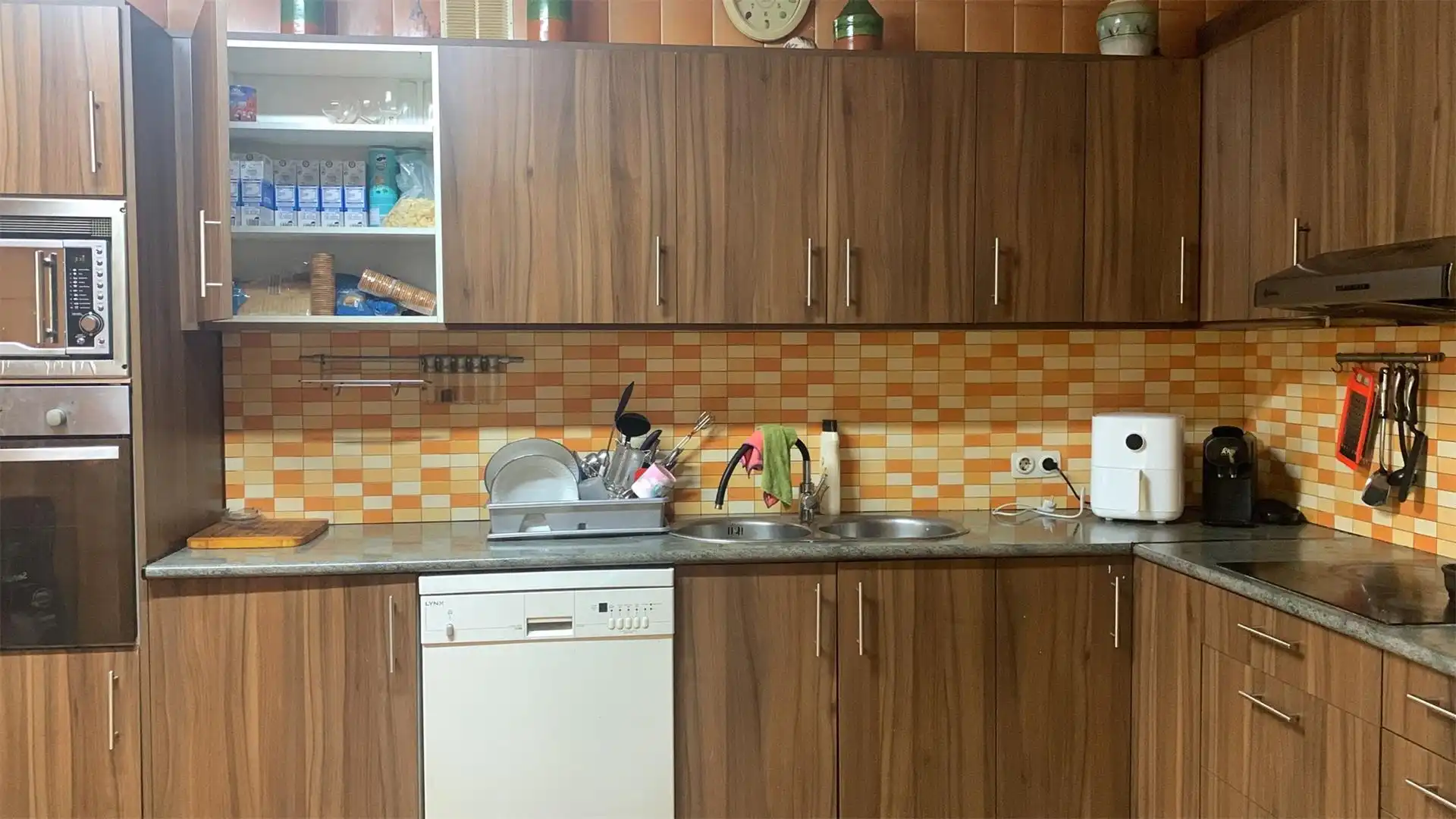 Habitació a Avinguda d'En Jaume Carner, 1, Centre Habitació a Avinguda d'En Jaume Carner, 1, Centre