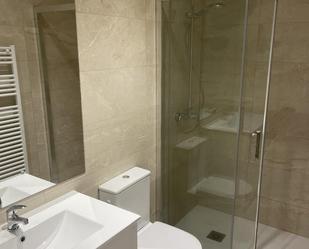 Bathroom of Flat to share in  Lleida Capital  with Heating, Terrace and Furnished