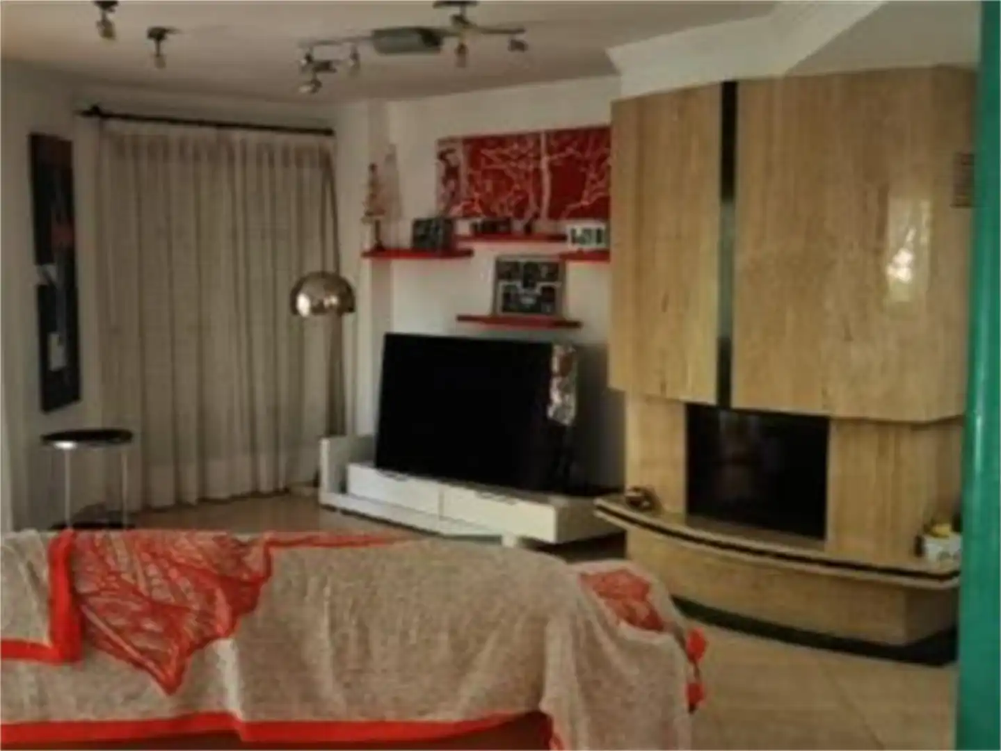 Casa o chalet en venta en Calle Inglaterra, 9, Park Nord - Casona Sala de estar de Casa o chalet en venta en Gandia con Aire acondicionado, Calefacción y Jardín privado