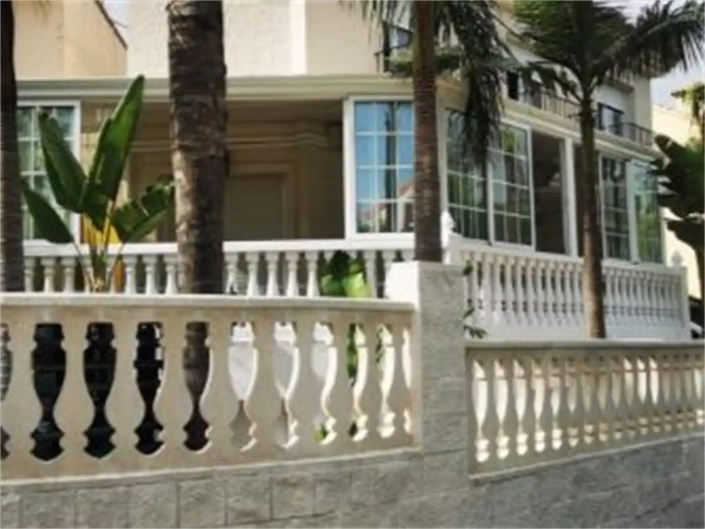 Casa o chalet en venta en Calle Inglaterra, 9, Park Nord - Casona Vista exterior de Casa o chalet en venta en Gandia con Aire acondicionado, Calefacción y Jardín privado