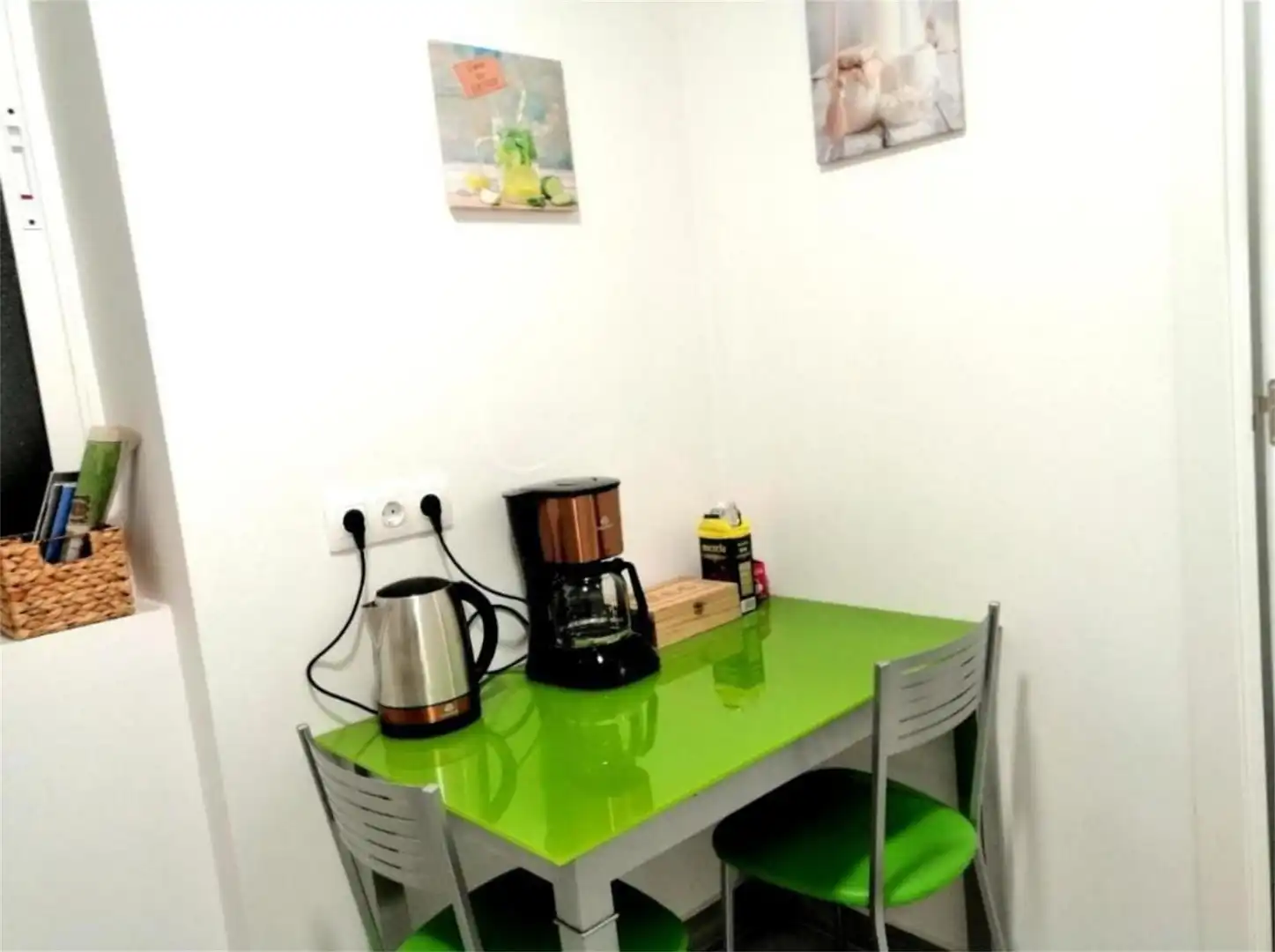 Kitchen of Flat for share in Alicante / Alacant  with Washing machine, Microwave and Internet