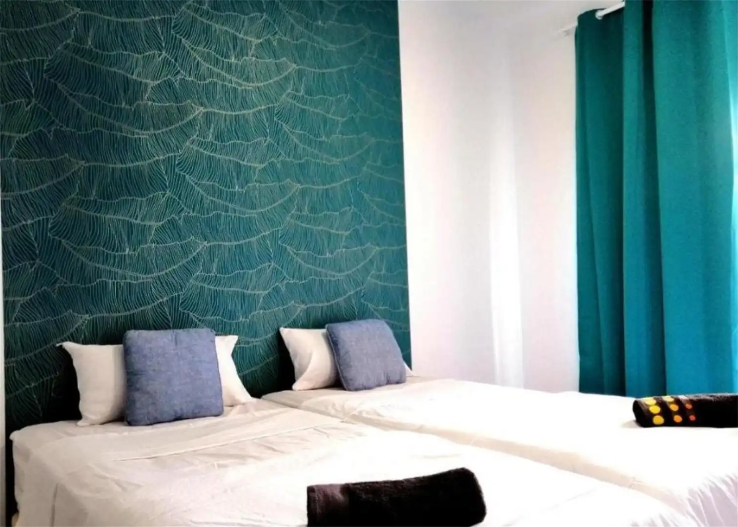 Bedroom of Flat for share in Alicante / Alacant  with Washing machine, Microwave and Internet