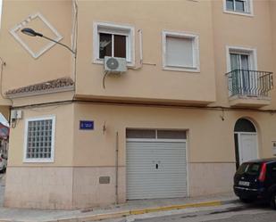 Vista exterior de Casa adosada en venda en Montaverner amb Terrassa i Balcó