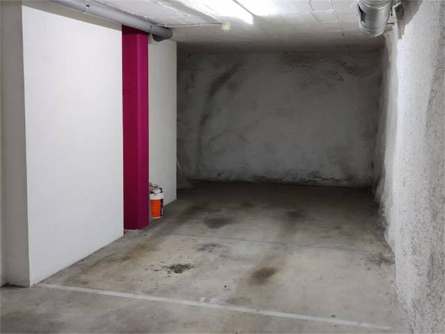 Garaje en Venta en Carrer de Galvani, 21 en Ca n'Aurell