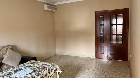 Foto 4 de Casa adosada en venta en Calle Blas Infante, 64, Brenes, Sevilla