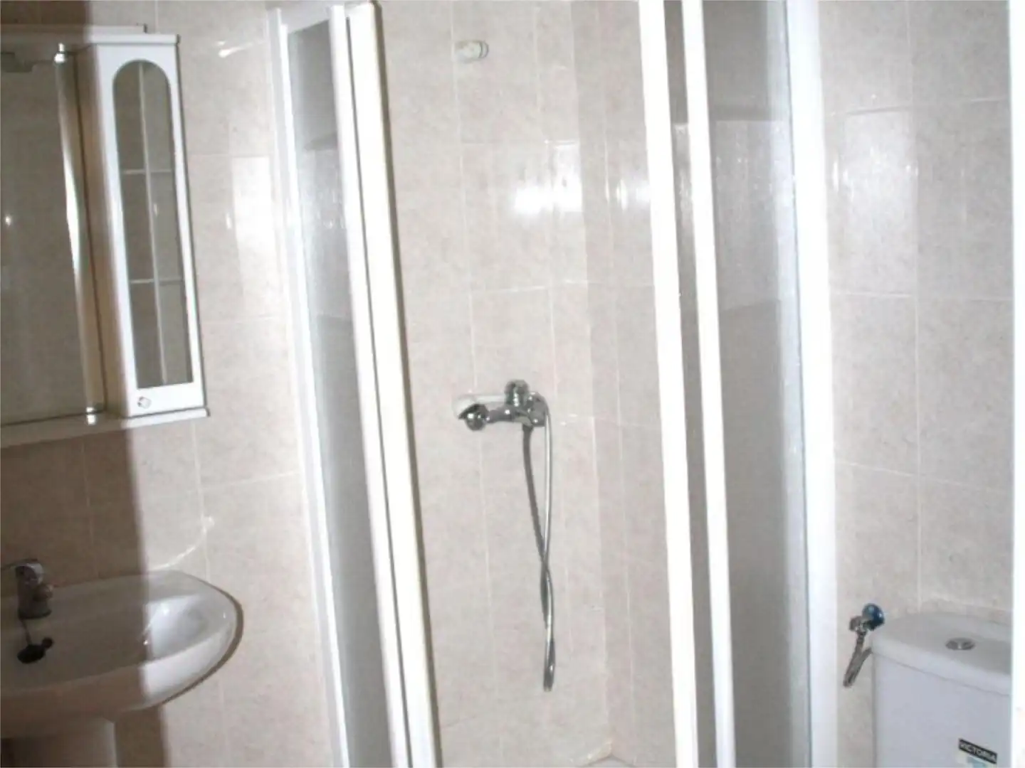 Piso en venta en Calle D. Valdelomar, 31, Membrilla Baño de Piso en venta en Membrilla con Calefacción y Trastero