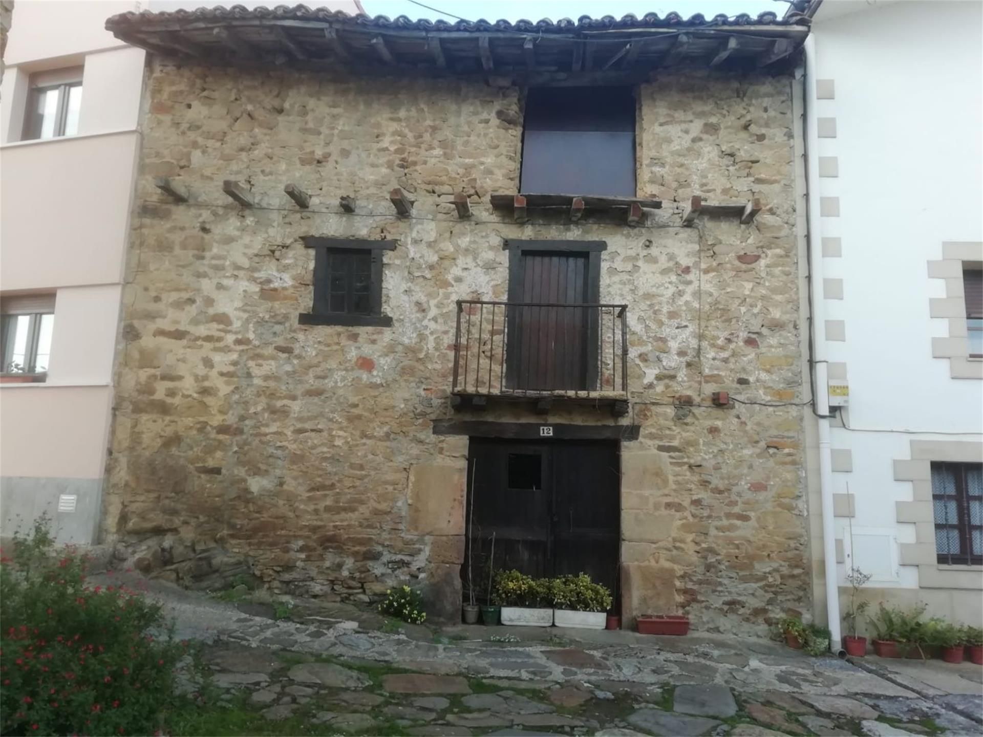 Vista exterior de Casa adosada en venda en Legutio