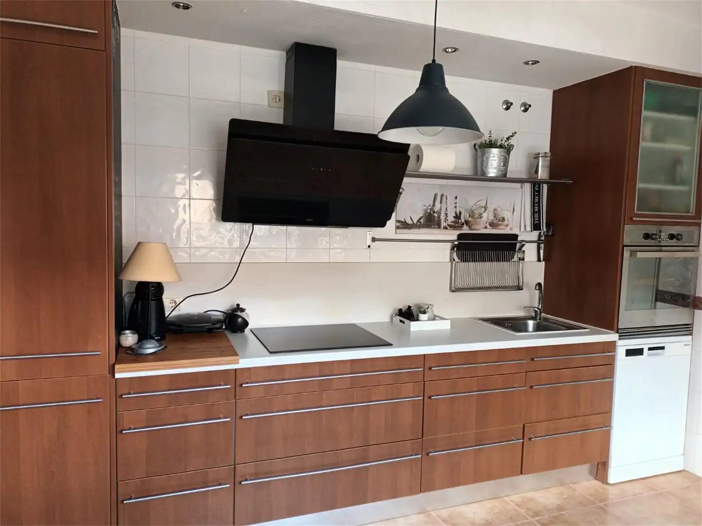 Cuina de Casa o xalet en venda en Torres de la Alameda amb Aire condicionat, Calefacció i Jardí privat