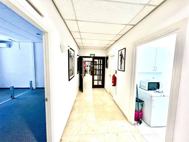 Oficina en Alquiler en Urbanización Parque Elviria, 702 en Elviria