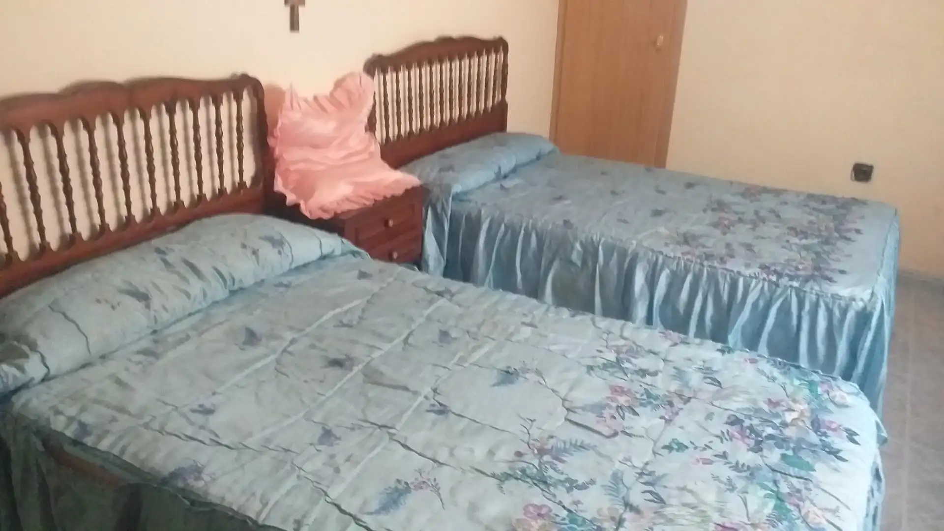 Dormitori de Casa o xalet en venda en Torrecilla de la Abadesa amb Calefacció, Traster i Moblat