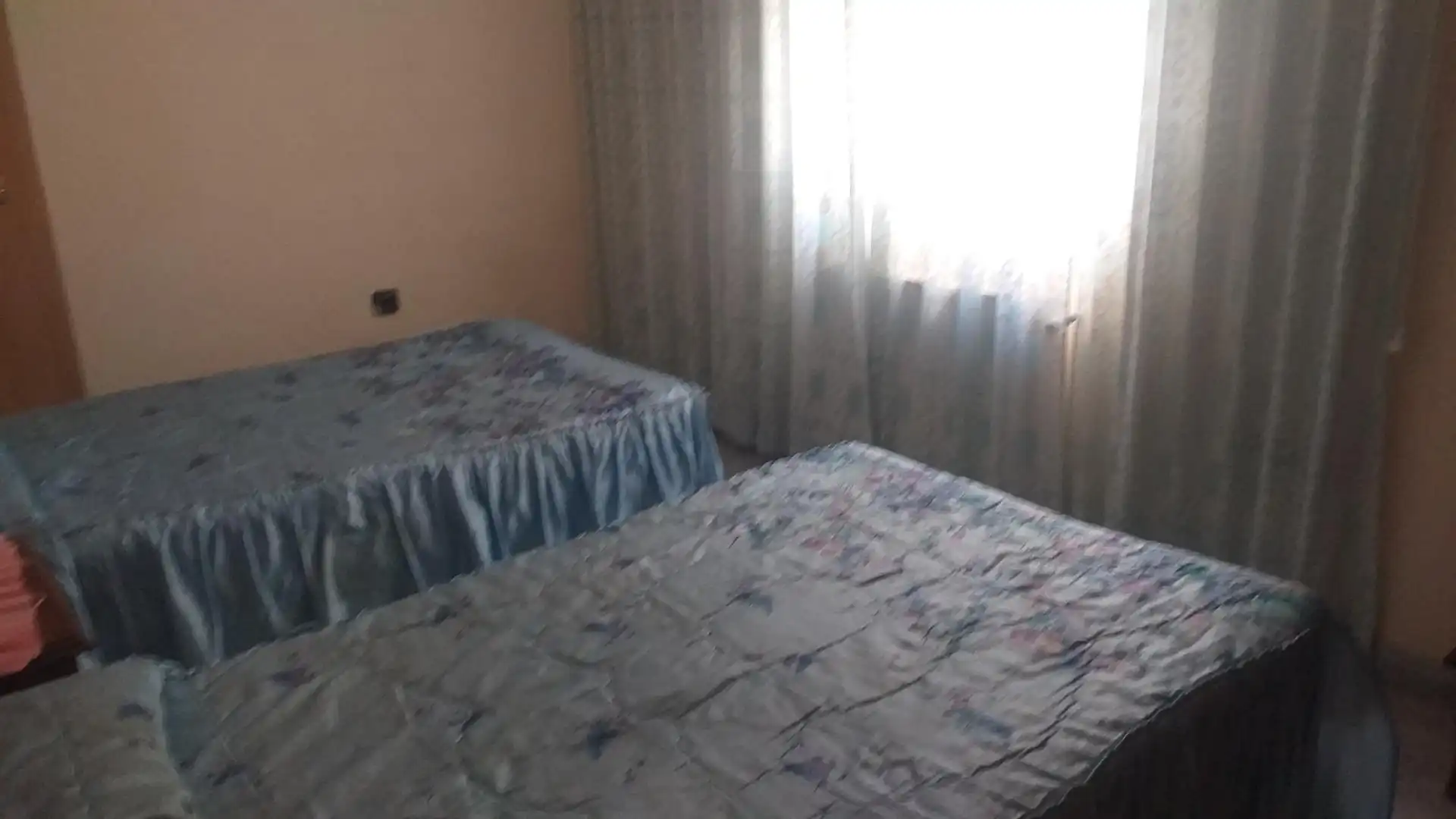 Dormitori de Casa o xalet en venda en Torrecilla de la Abadesa amb Calefacció, Traster i Moblat