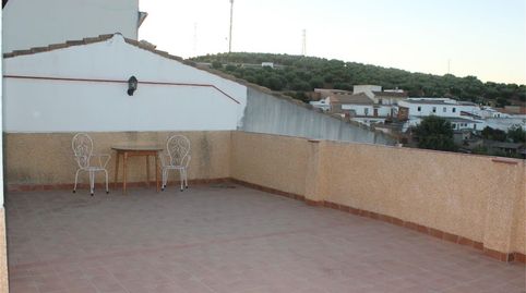 Casa adosada en venta en Calle Bécquer, Almodóvar del Río, Córdoba - imagen 2 Foto 2 de Casa adosada en venta en Calle Bécquer, Almodóvar del Río, Córdoba