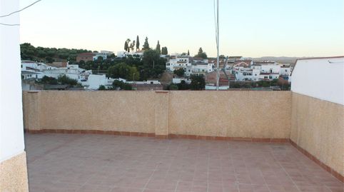 Casa adosada en venta en Calle Bécquer, Almodóvar del Río, Córdoba - imagen 4 Foto 4 de Casa adosada en venta en Calle Bécquer, Almodóvar del Río, Córdoba