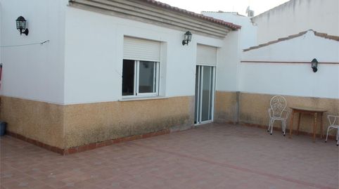 Casa adosada en venta en Calle Bécquer, Almodóvar del Río, Córdoba - imagen 5 Foto 5 de Casa adosada en venta en Calle Bécquer, Almodóvar del Río, Córdoba