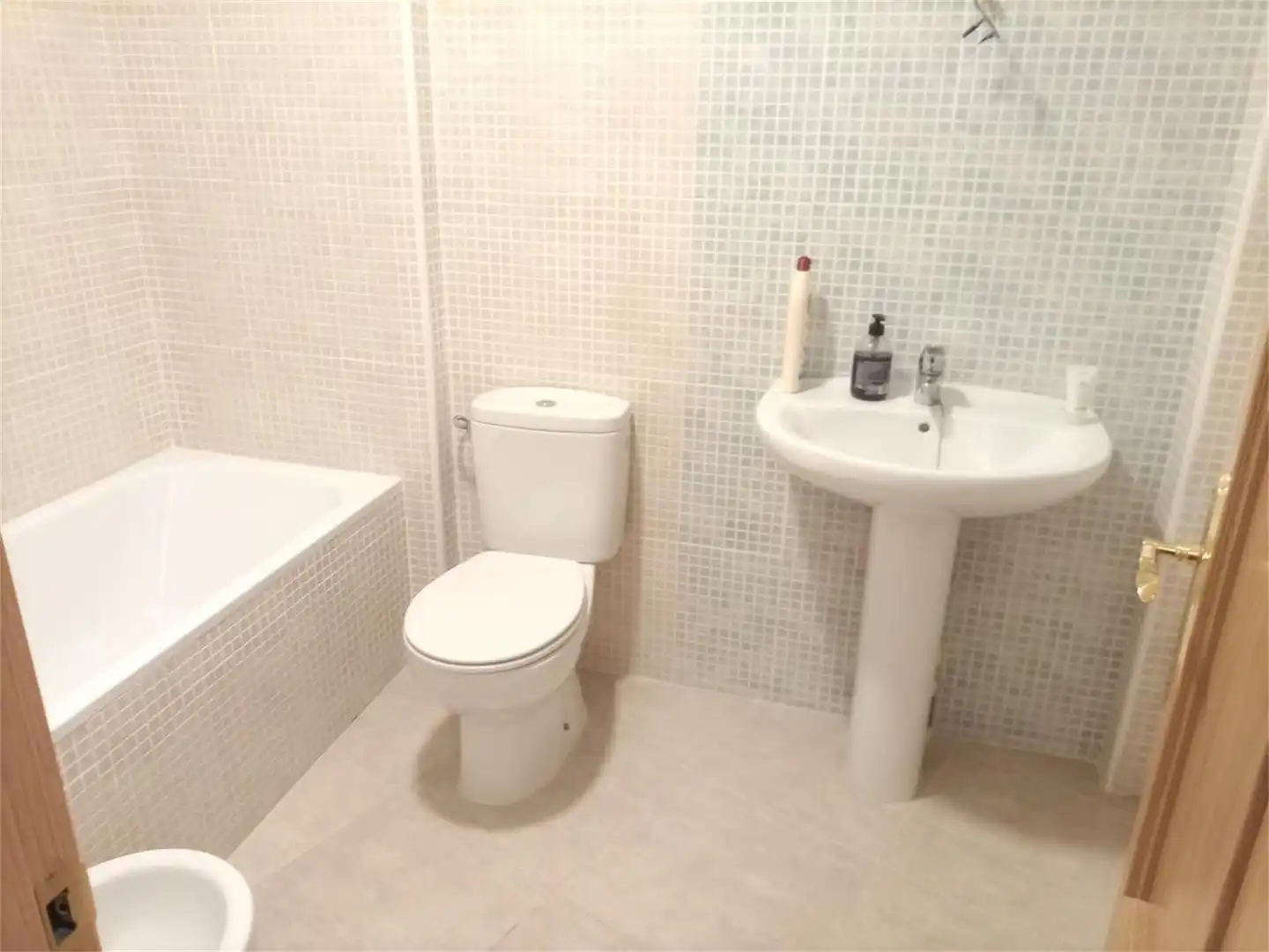 Casa adosada en venta en L'Alqueria d'Asnar Baño de Casa adosada en venta en L'Alqueria d'Asnar con Calefacción y Parking comunitario