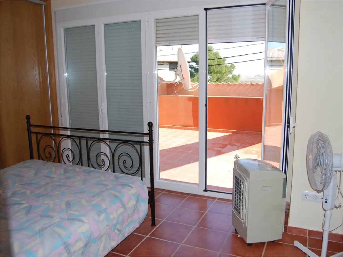 Habitación de Casa adosada en venta en Caspe con Calefacción, Jardín privado y Terraza