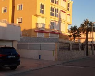 Vista exterior de Apartament de lloguer en Oliva amb Aire condicionat, Terrassa i Balcó