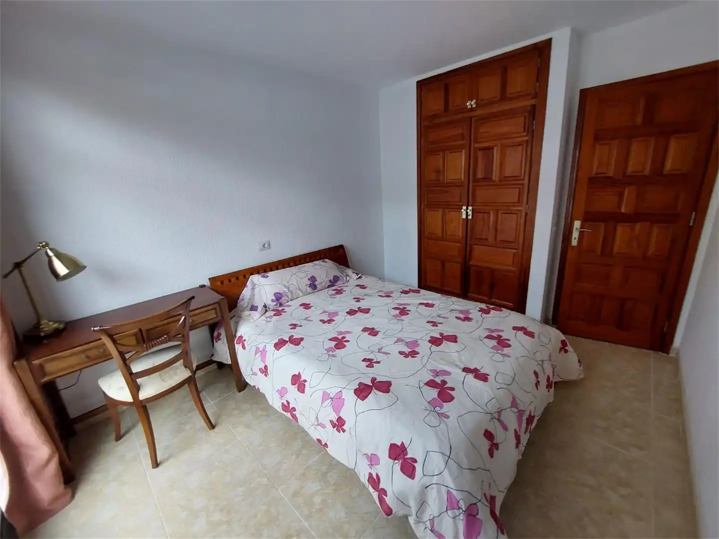 Room in Calle Casino, 3, Zona Martiánez Bedroom of Flat for share in Puerto de la Cruz with Furnished