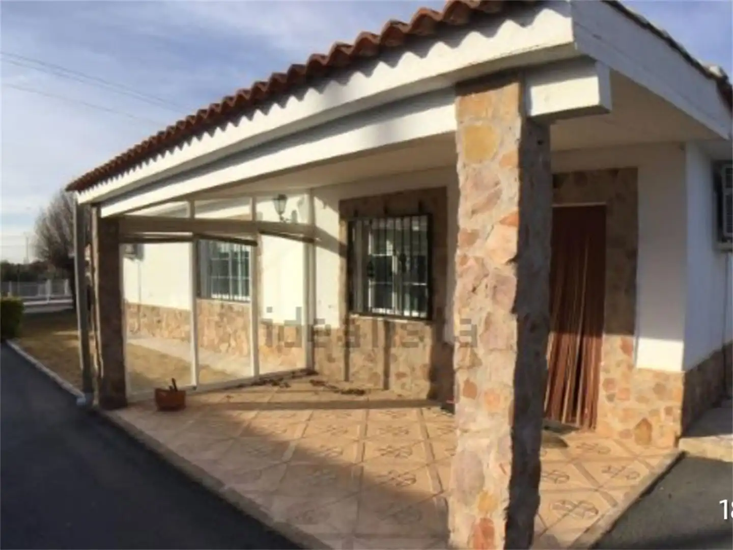 Casa o chalet en venta en Carreterín de la Atalaya, 4, Puerta de Toledo - Atalaya Vista exterior de Casa o chalet en venta en Ciudad Real Capital con Aire acondicionado, Terraza y Piscina