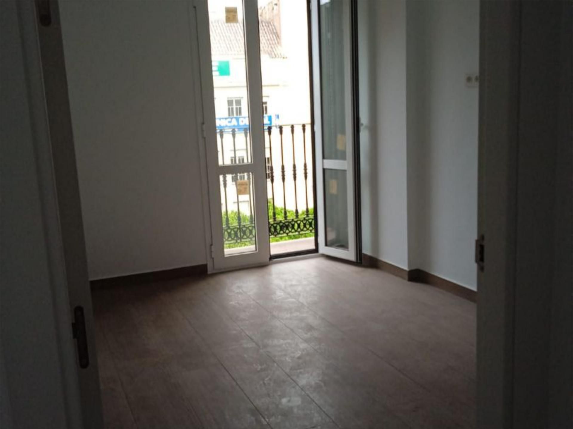 Dormitori de Pis en venda en  Melilla Capital amb Aire condicionat, Calefacció i Balcó