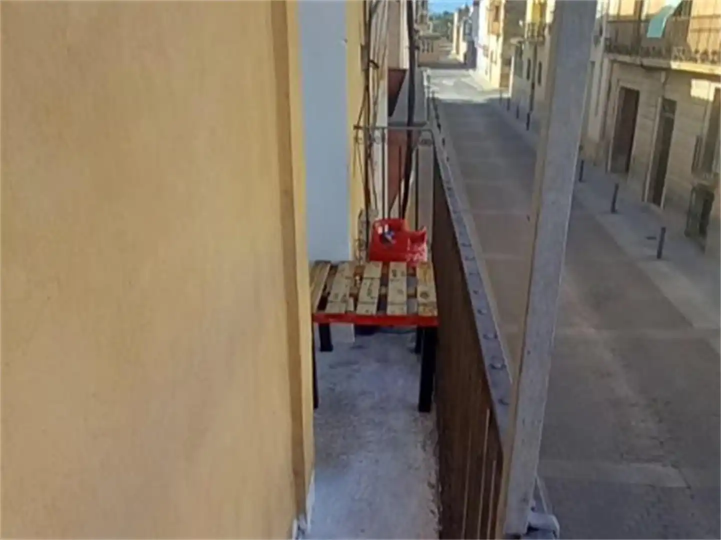 Pis en venda a Carrer Major, Santa Bàrbara Terrassa de Pis en venda en Santa Bàrbara amb Traster, Moblat i Aparcament comunitari