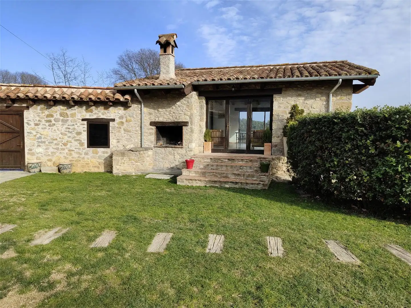 Jardí de Pis en venda en Mieres (Girona) amb Terrassa, Piscina i Balcó