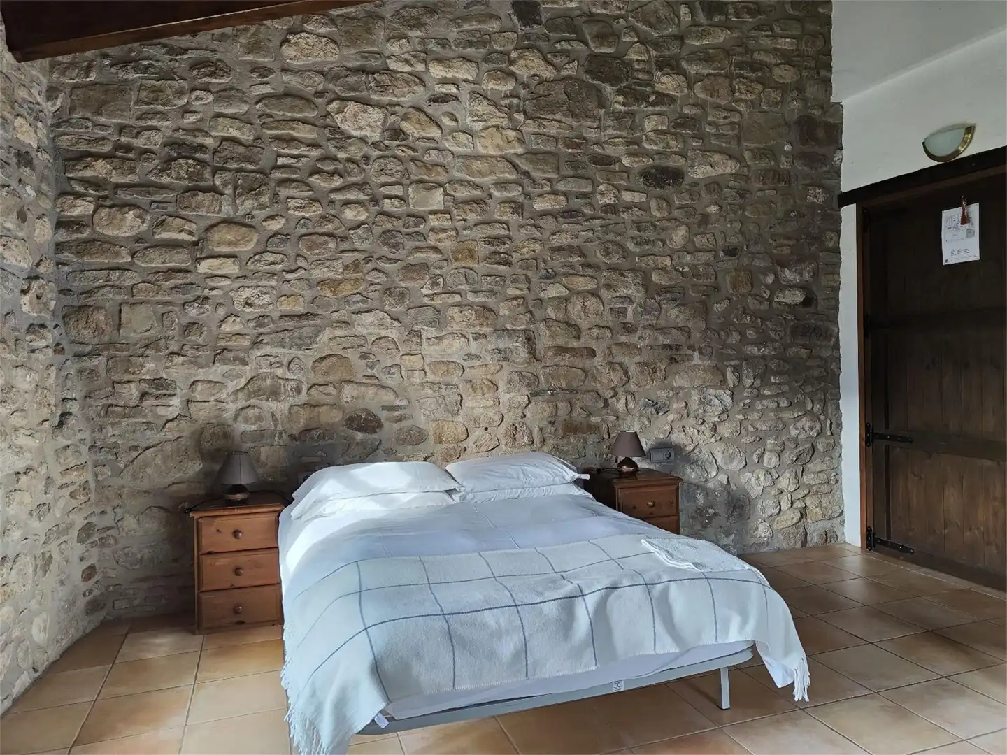 Dormitori de Pis en venda en Mieres (Girona) amb Terrassa, Piscina i Balcó