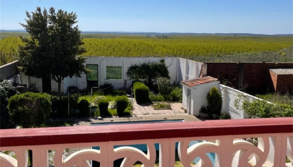 Foto 1 de Casa o chalet en venta en Calle de la Zarza, 12, Benavente, Zamora