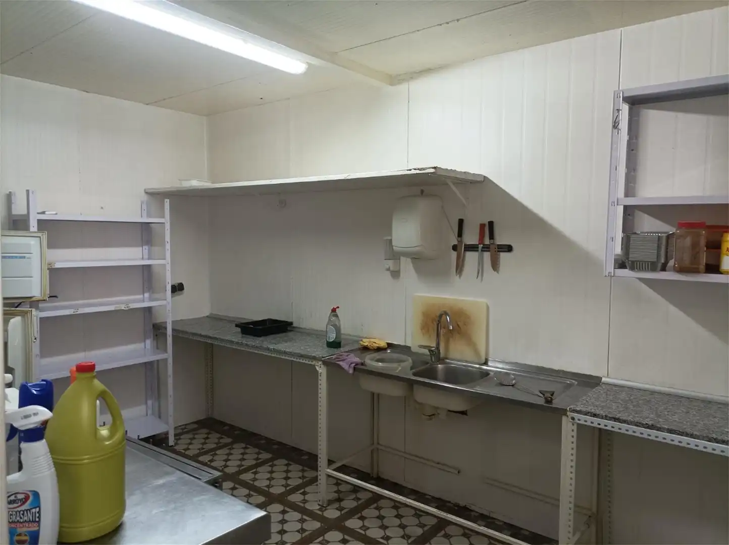 Küche von Fabrikhallen zur Miete in Villa del Río