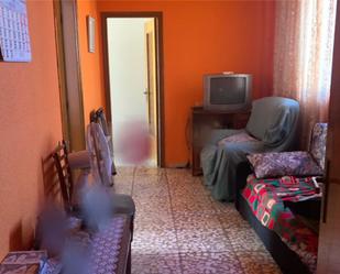 Living room of Single-family semi-detached for sale in Pereña de la Ribera  with Heating, Furnished and Oven