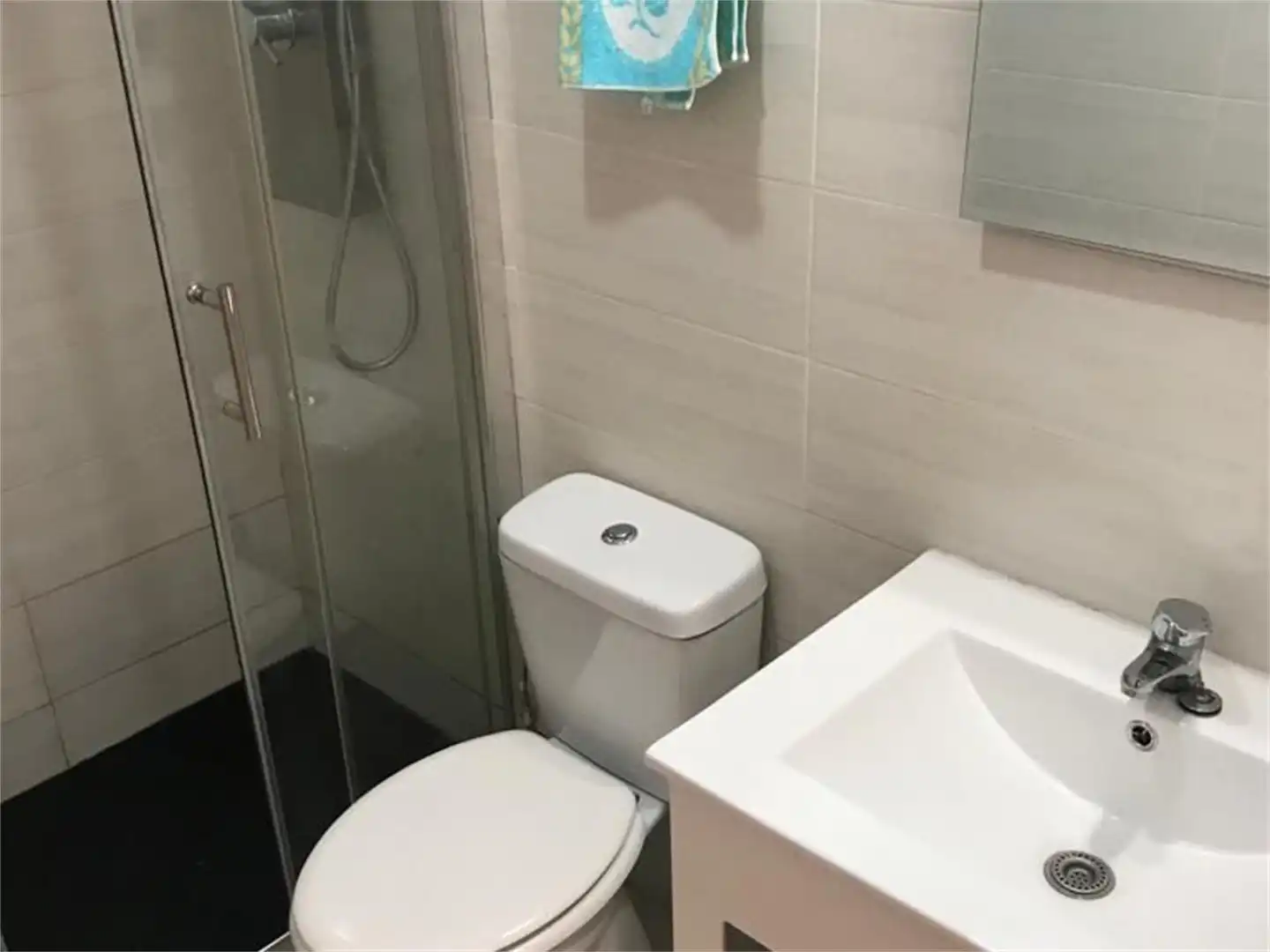 Ground floor for sale in Calle Abrigo, 5, Baños de Montemayor Bathroom of Ground floor for sale in Baños de Montemayor with Parquet flooring, Furnished and Balcony