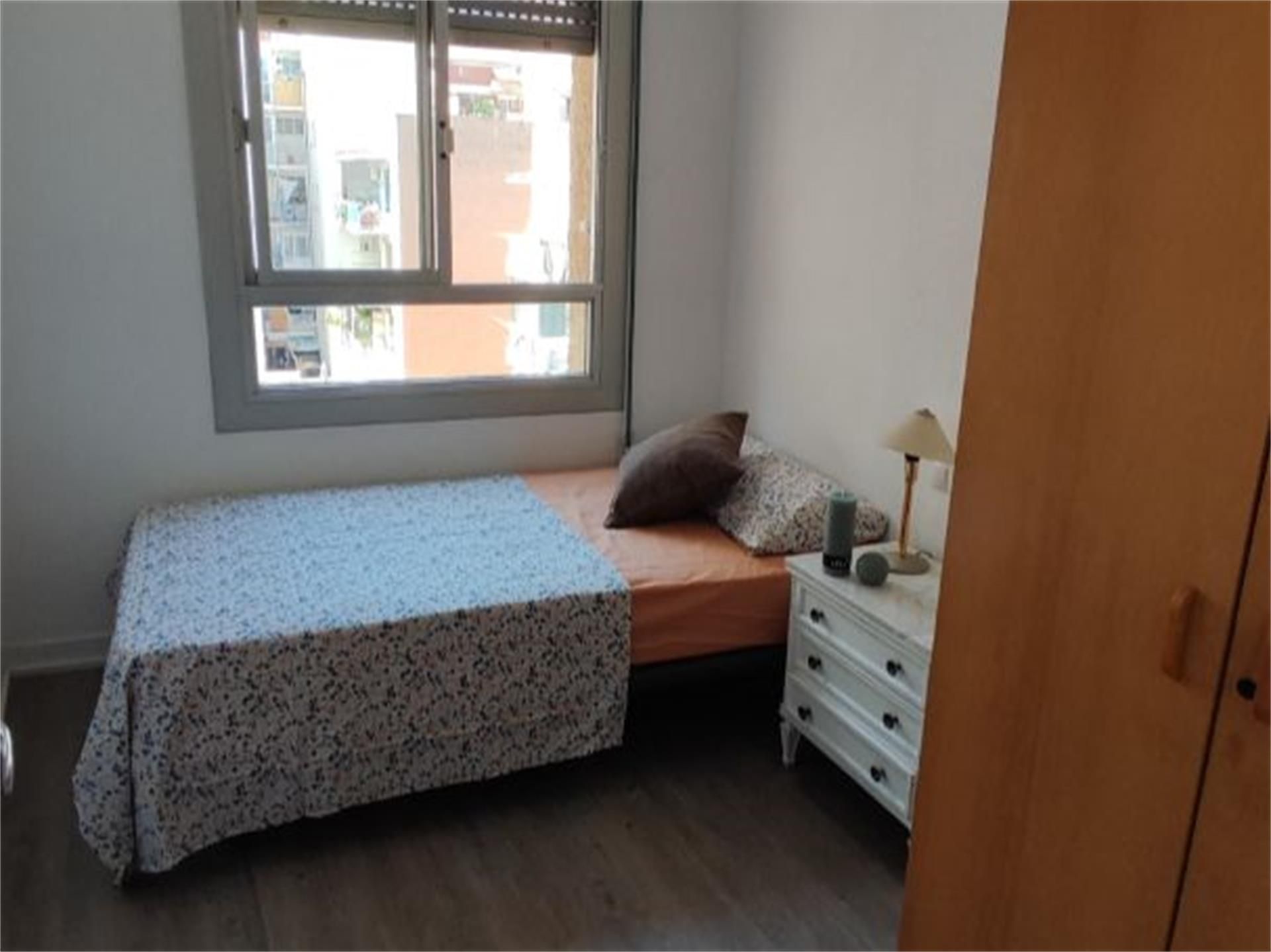 Bedroom of Flat to share in Castellón de la Plana / Castelló de la Plana  with Parquet flooring, Terrace and Furnished